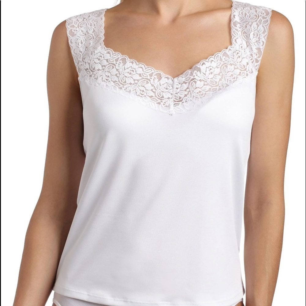 NWT,Cinema Etoile, Lightest Cream Camisole, Wide Straps w/Lace Edging, Size XL